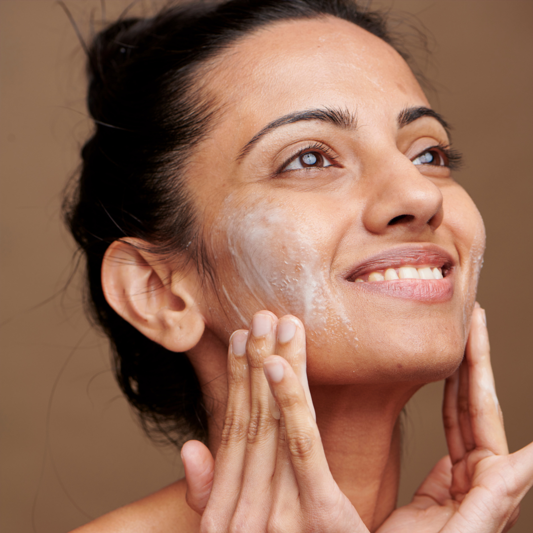 Are There Benefits To Natural vs. Synthetic Ingredients in Skincare Products?